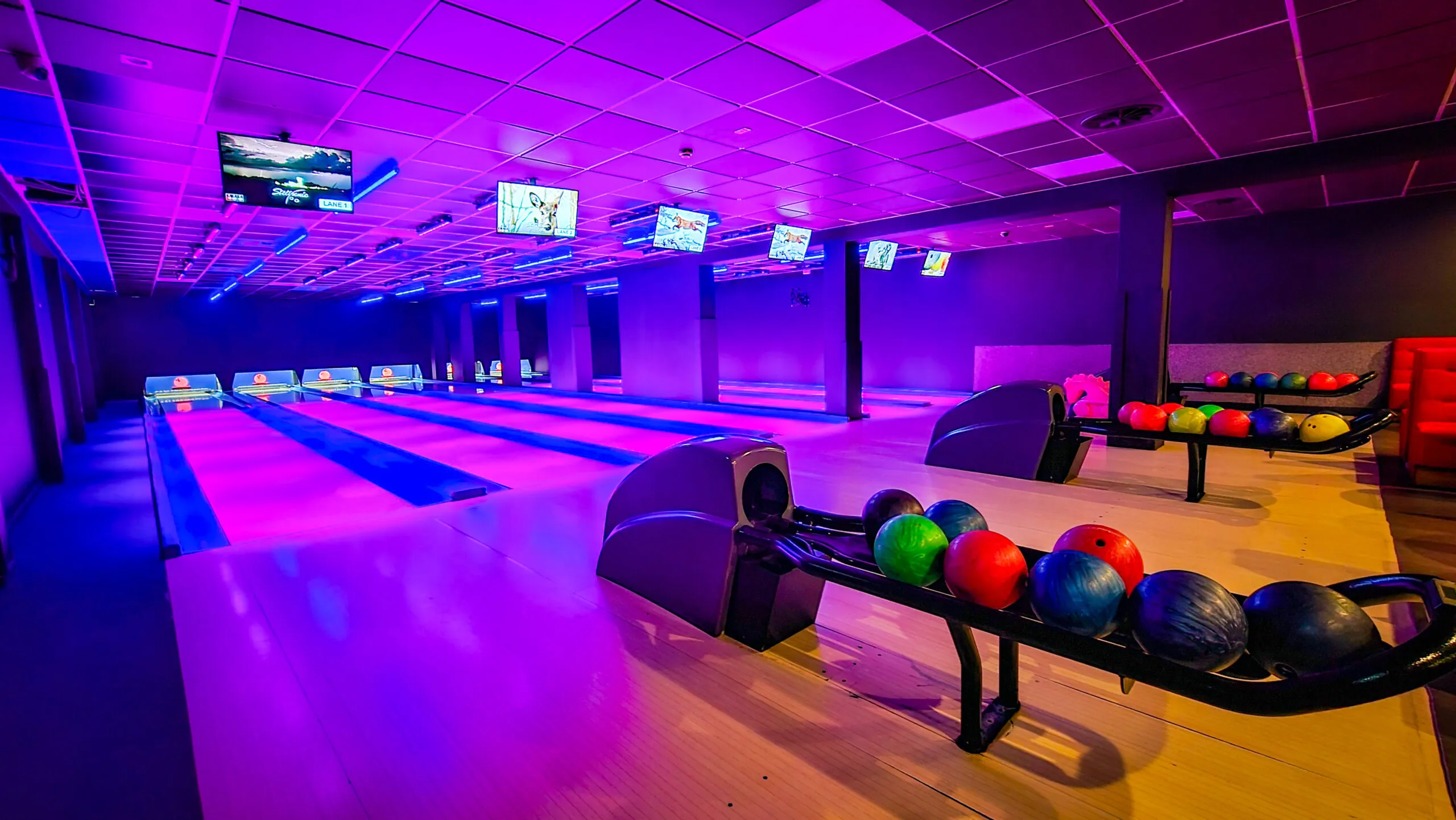 Bowl Pub